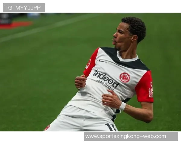 法兰克福官方宣布签约18岁日本前锋神代庆人助力球队未来发展